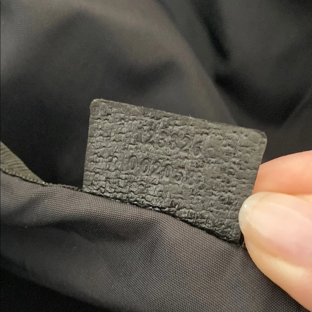 Gucci this black